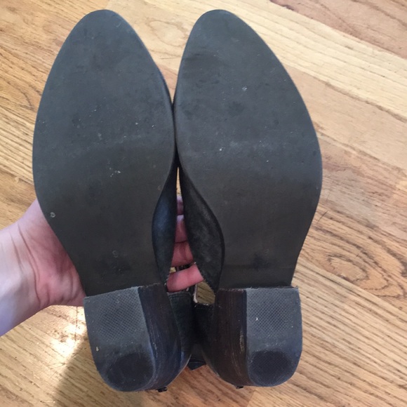 Everwell Cut Out Bootie - Picture 5 of 8